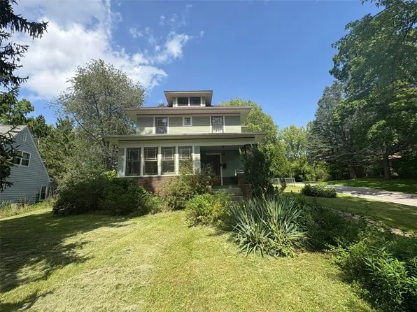 1818 Morningside Dr, Iowa City, IA 52245