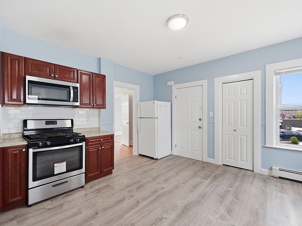 1st image of 60 Madison St #1