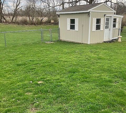 5th image of 11521 Lakeview Dr