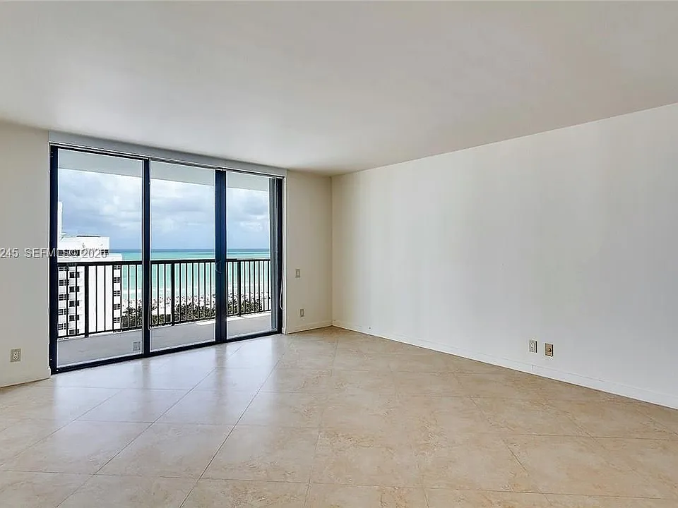 1800 Collins Ave #19F
