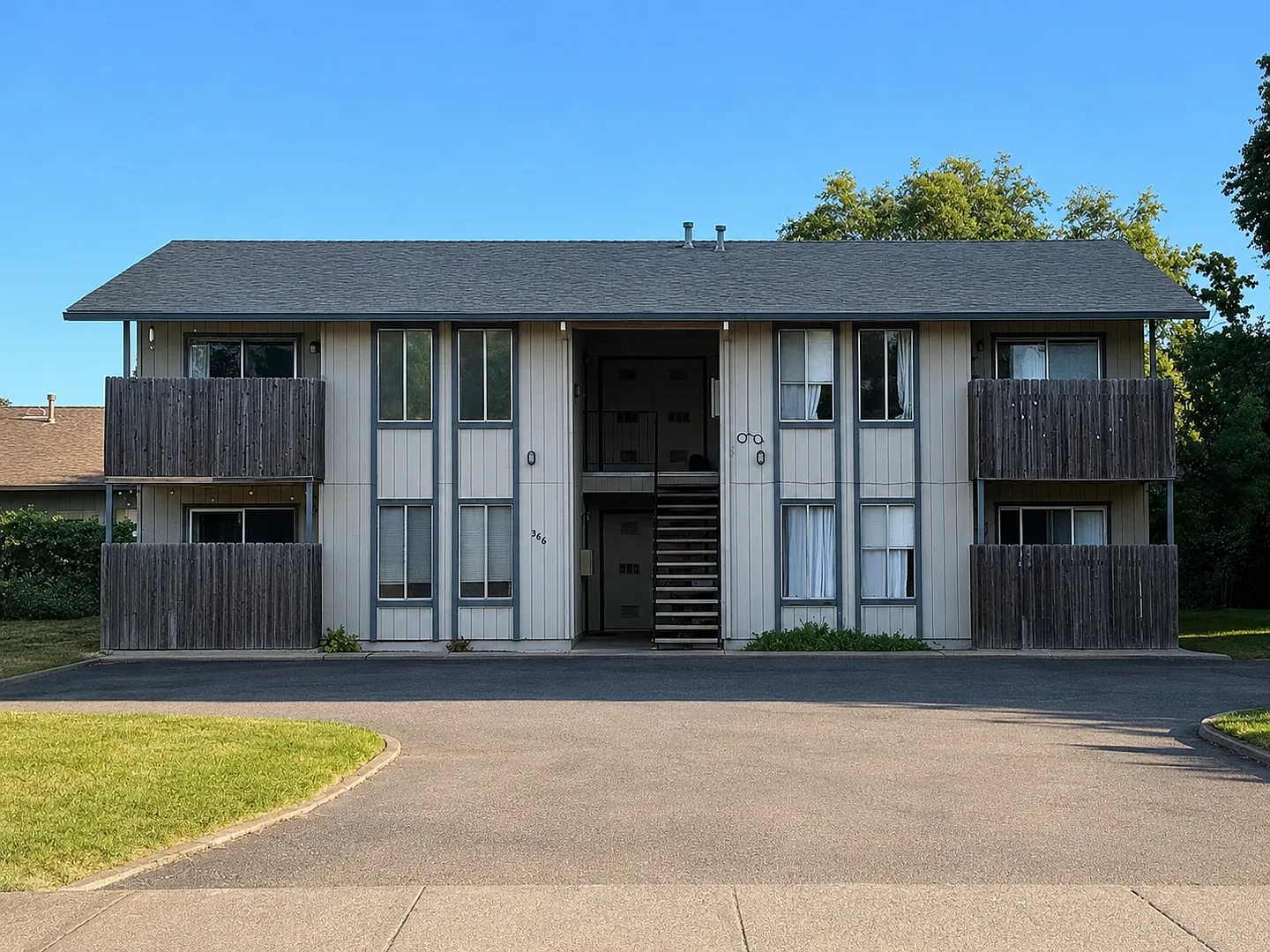0694 - 386 White Ave — Photo 1