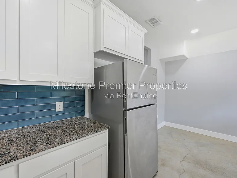 1315 S 5th Ave #1 — Photo 10