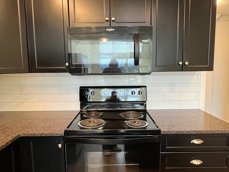 30525 Cardinal Ave — Photo 5
