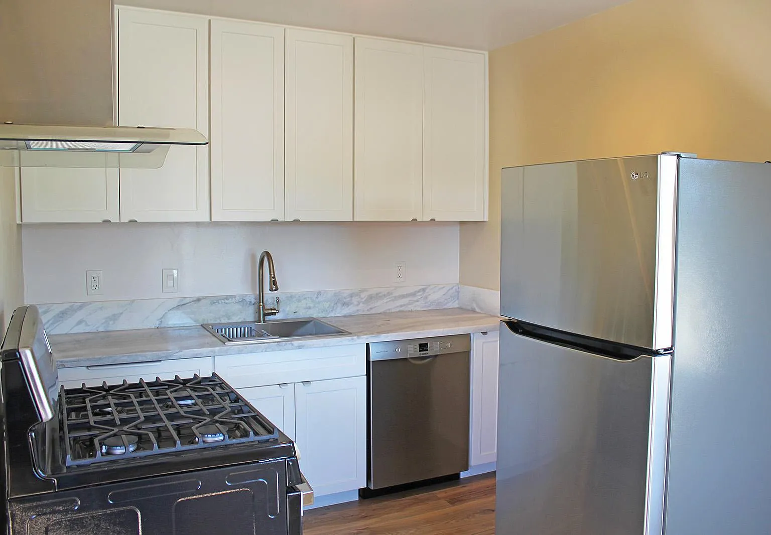 4772 Lotus St — Photo 2