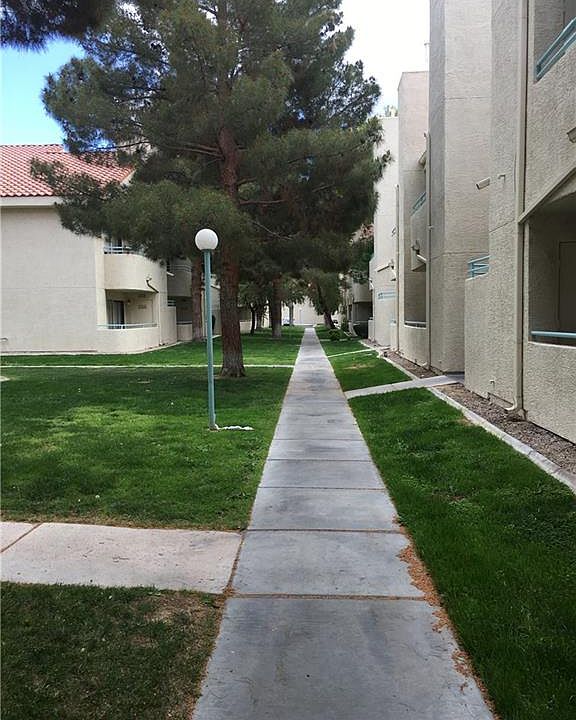 1st image of 960 N Sloan Ln APT 106