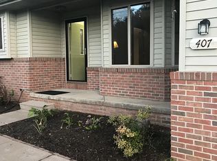 407 N Hickory St, Dewitt, MI 48820