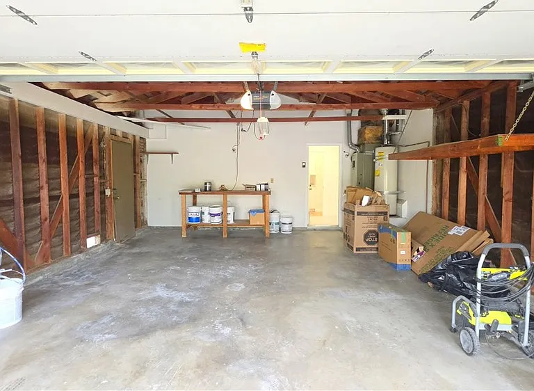 540 Citadel Dr — Photo 23