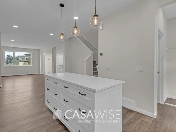 21107 25th Ave NW, Edmonton, AB