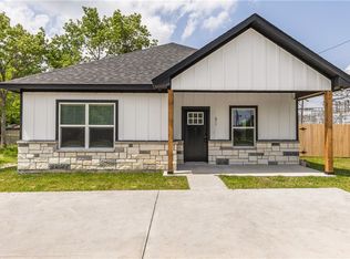 611 Levy St, Navasota, TX 77868