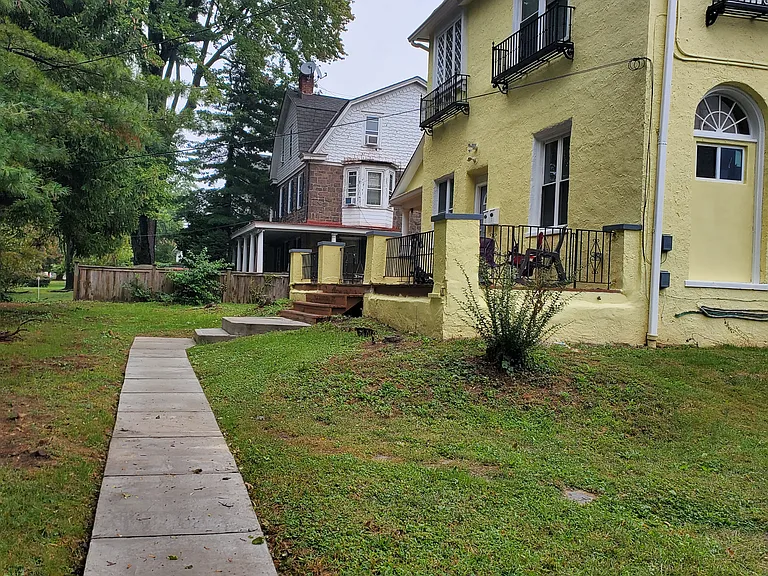 602 Washington Ln #3 — Photo 22