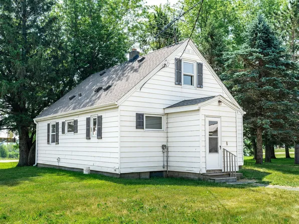 208 190th St, Baldwin, WI 54002