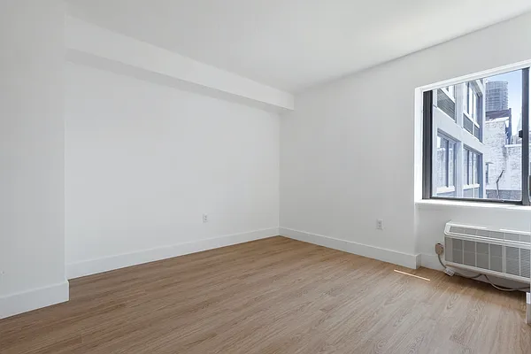 Rented by Greystar | media 4