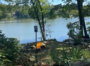 49 Lake Shore Rd W, Hardyston, NJ 07460