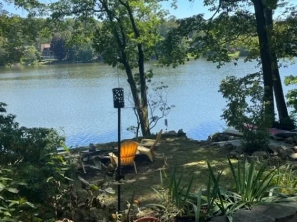 49 Lake Shore Rd, Hardyston Twp., NJ 07460