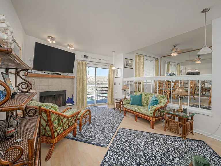 1800 Clubhouse Dr #D-30 — Photo 7