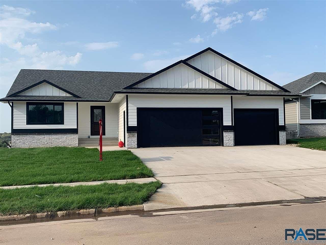 1116 N Archer Dr, Sioux Falls, SD 57103 Zillow
