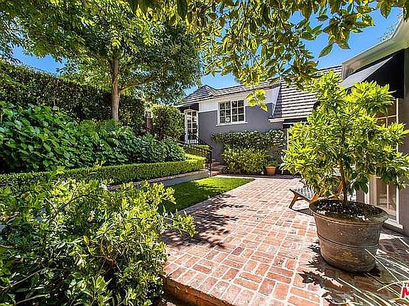 4th image of 3156 Lindo St