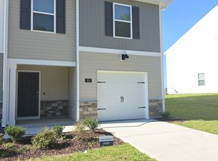 408 Honeycutt Oaks Dr, Angier, NC 27501