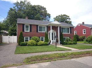 65 Westmoor Rd, West Roxbury, MA 02132