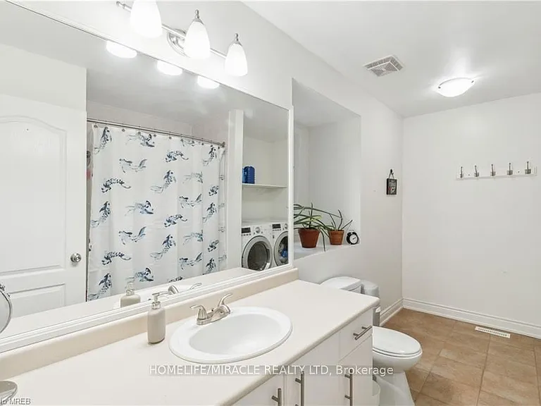 2245 Pathfinder Dr — Photo 27