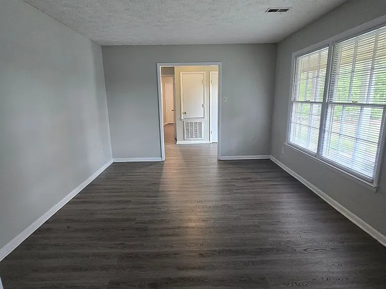 6824 Mahogany Rd — Photo 3