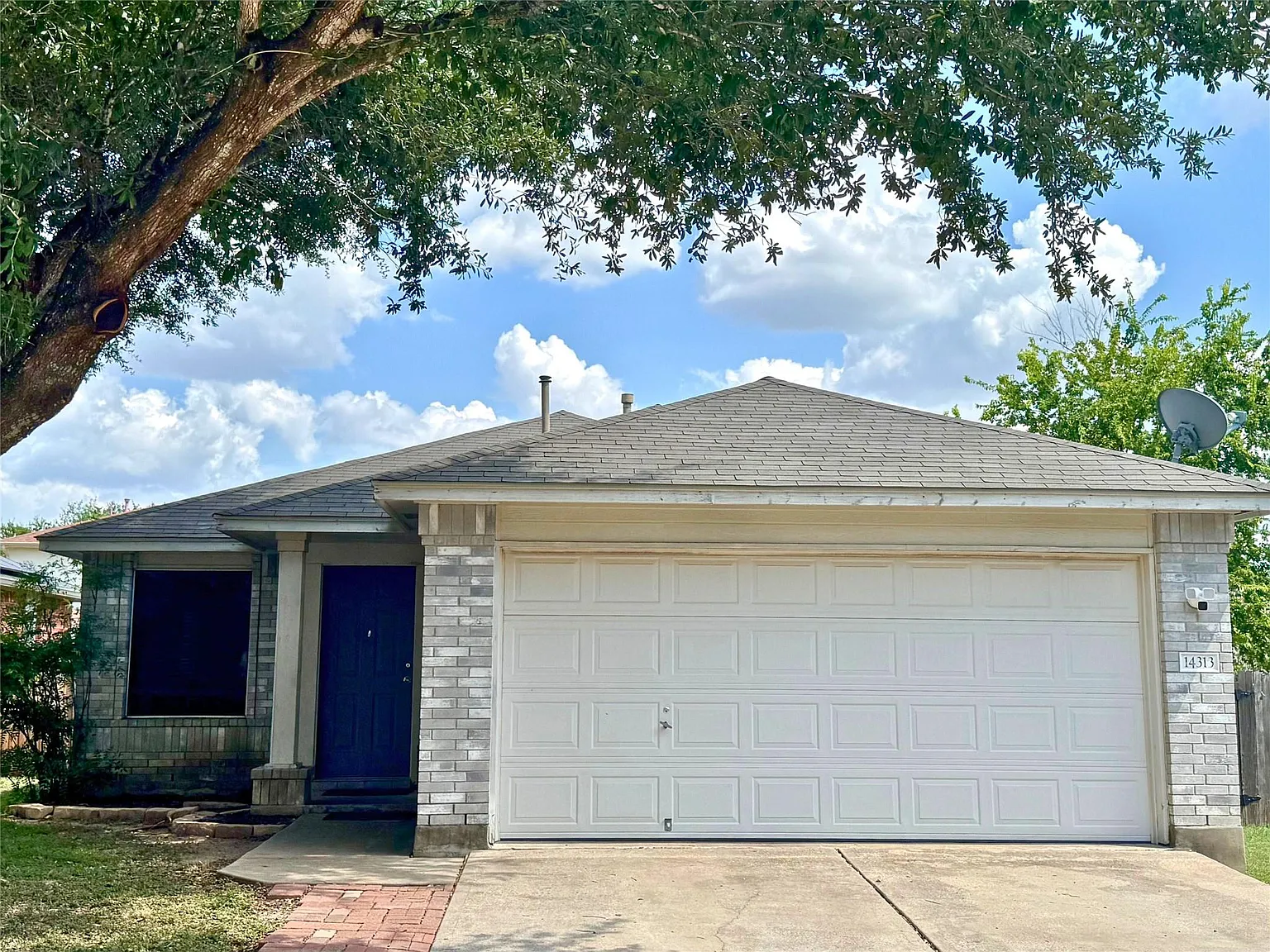 3 bed, 2.0 bath, 1198 sqft, $1,775 — Photo 1