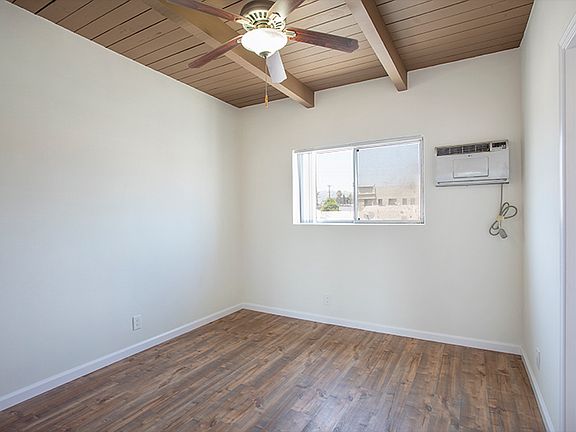 5th image of 1022 Wilcox Ave APT 9