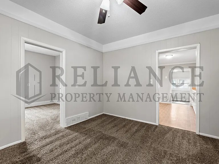 232 S Sedgwick St — Photo 27