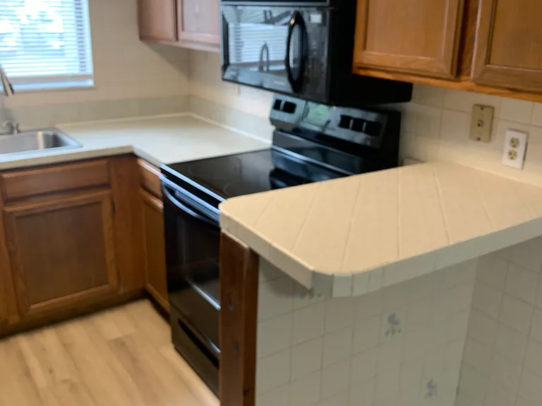122 Springwood B Cir #B — Photo 3