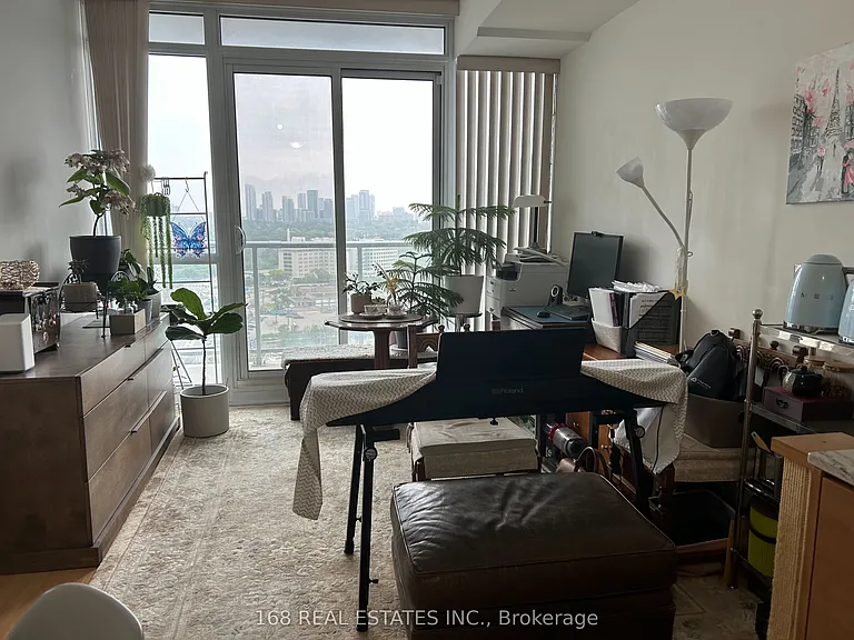 121 McMahon Dr #2002 — Photo 1