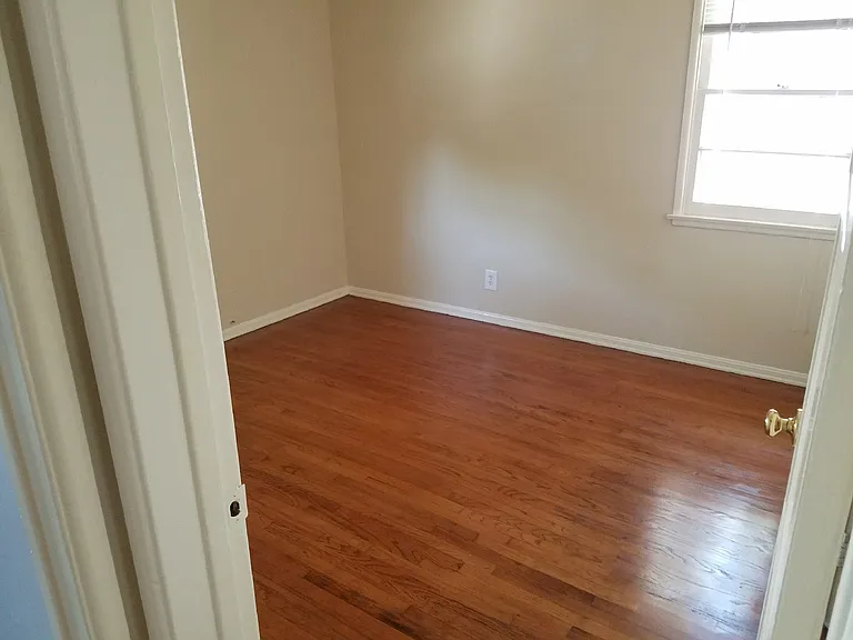 3351 Caroline Ave #2 — Photo 12