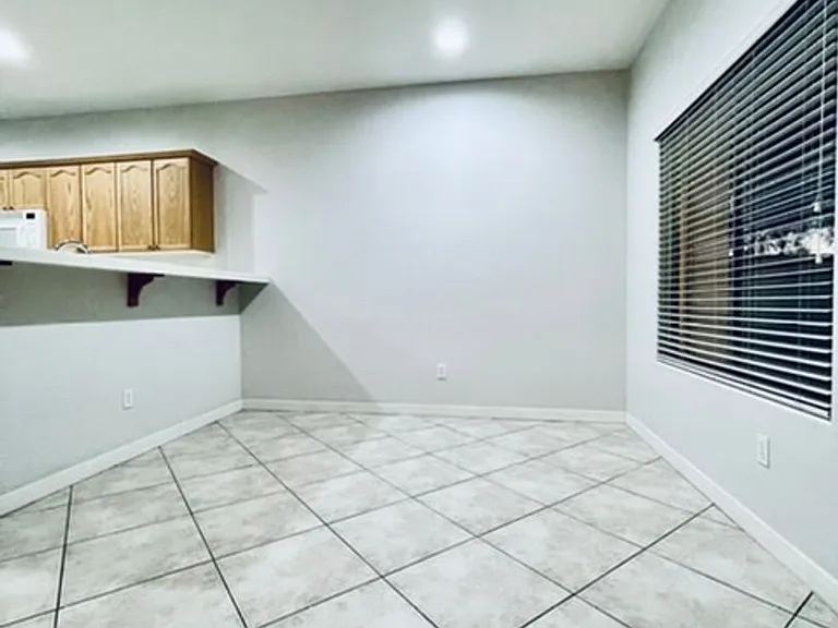 213 Heiple Ct — Photo 25