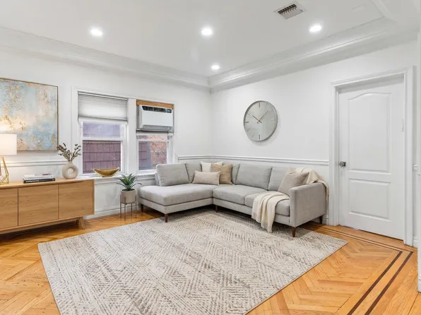 2109 New York Avenue image 1 of 11