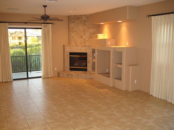 Large Great room with golf views