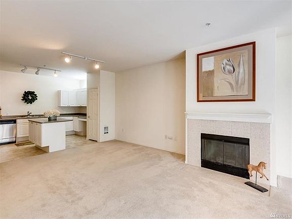 5th image of 3116 164th St SW APT 1510