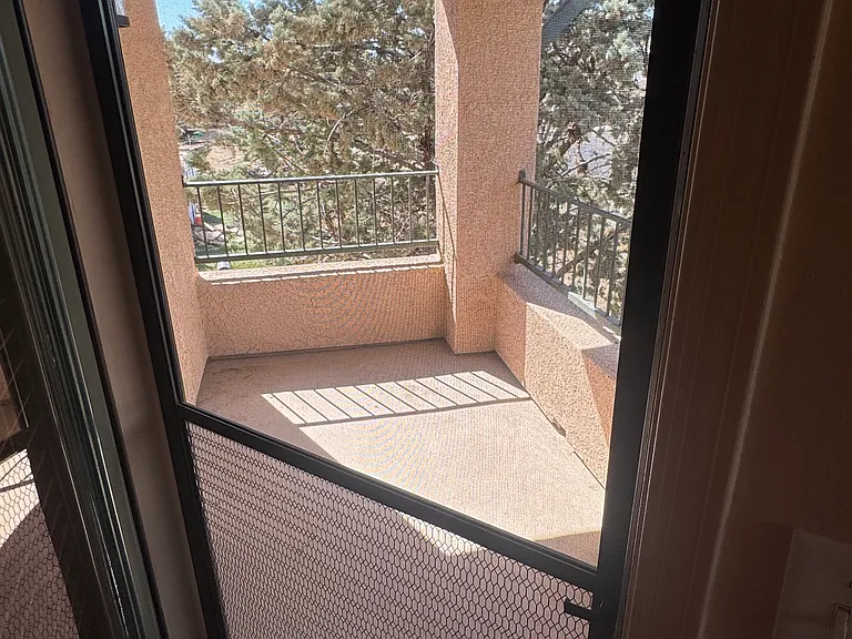1870 Horizon Way #D — Photo 15