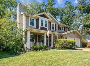 808 Spring Hill Farm Dr, Ballwin, MO 63021