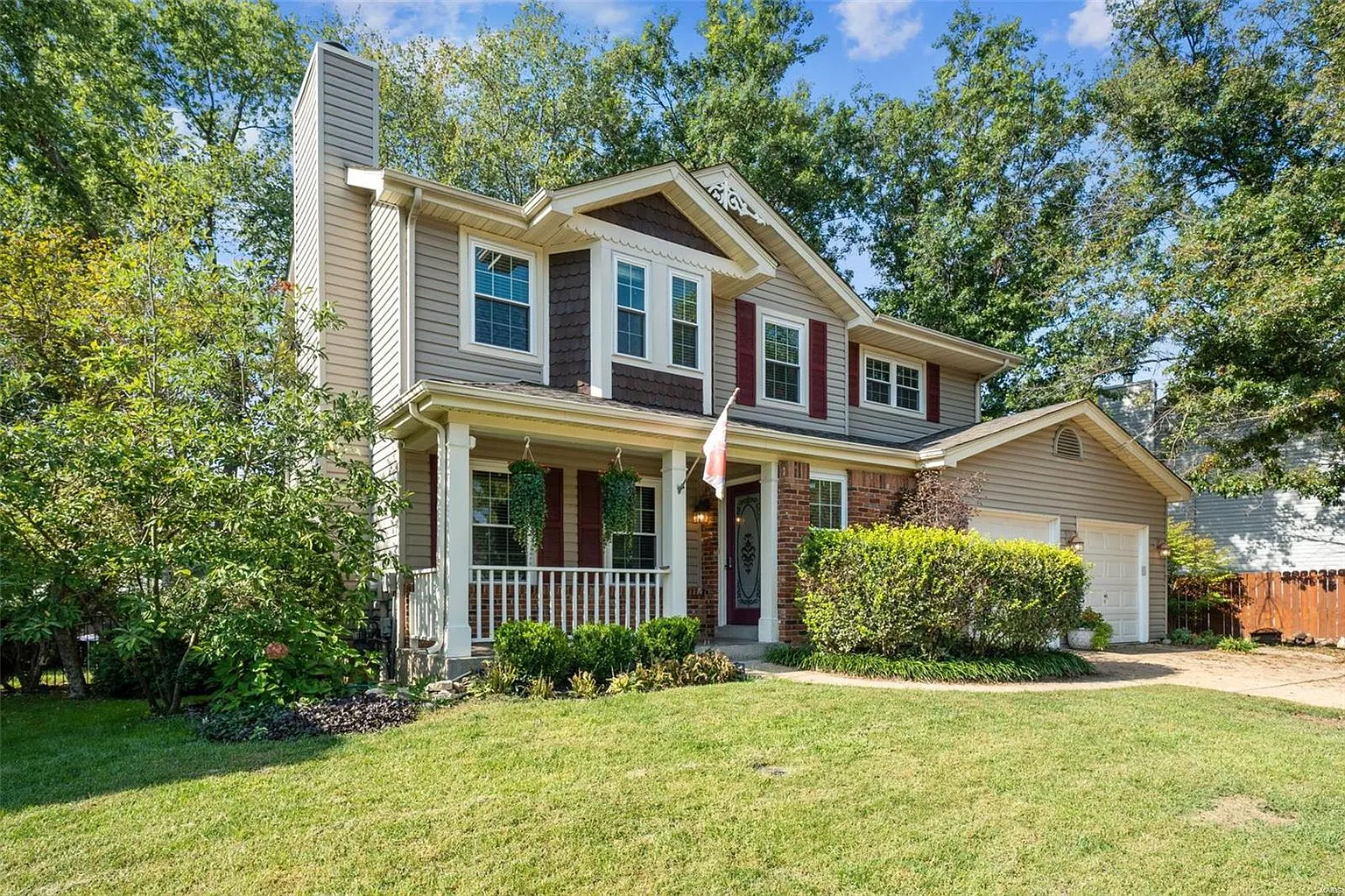 808 Spring Hill Farm Dr photo 1