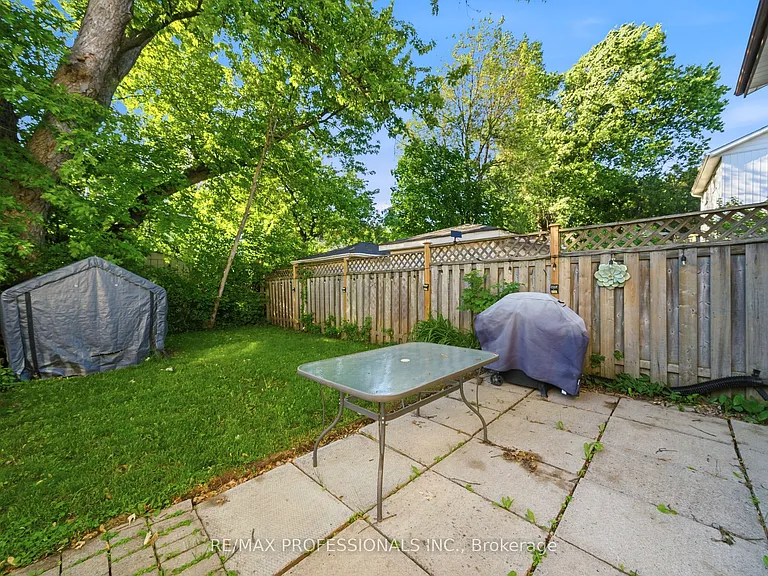 141 Ripley Ct #6 — Photo 18