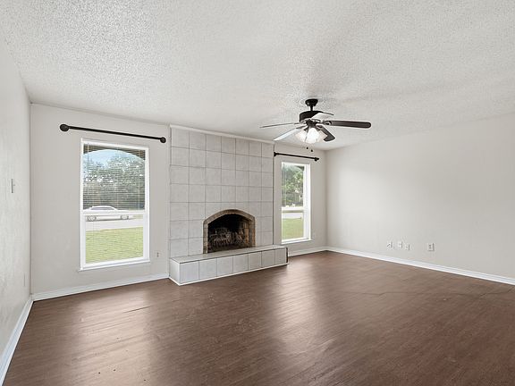 5th image of 1373 Oakbluff Dr