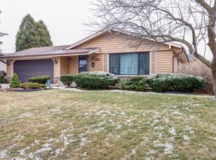 5875 Sugarbush Ln, Greendale, WI 53129