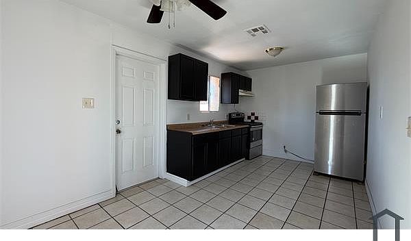 1st image of 1828 N 26th Pl Unit 5