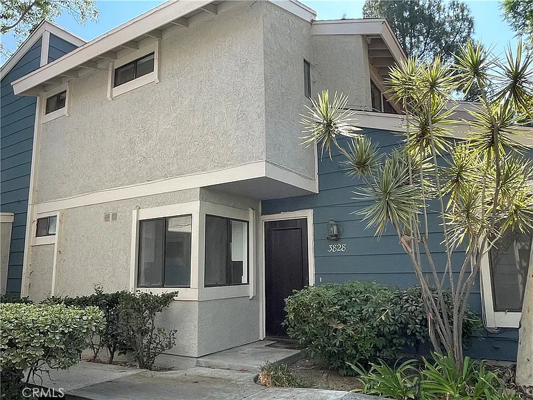 3828 Sycamore St — Photo 1