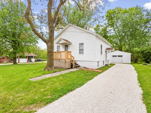 418 Roberts St, Moberly, MO 65270