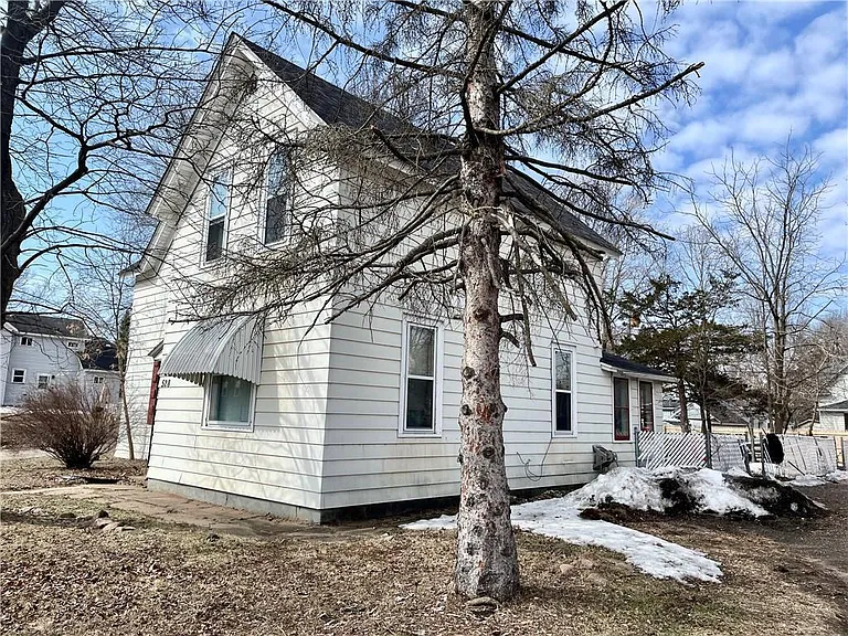 528 Germania St — Photo 2