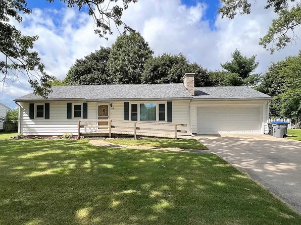 708 N Lakeview Ave, Sturgis, MI 49091