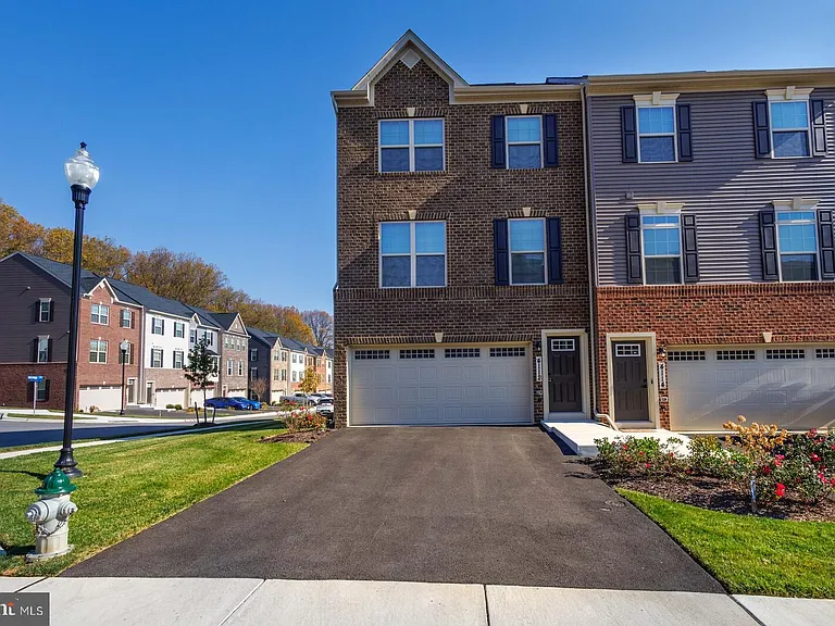 4112 Shirley Rose Ct — Photo 2