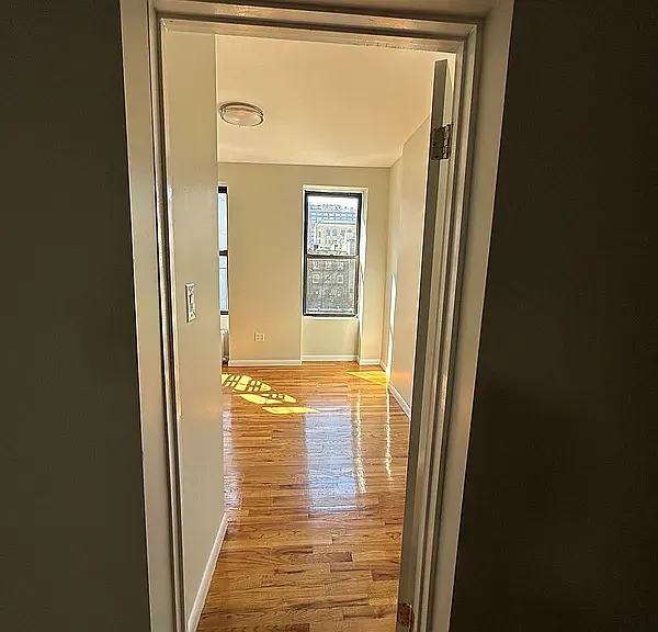 327 W 21st St #4W — Photo 10