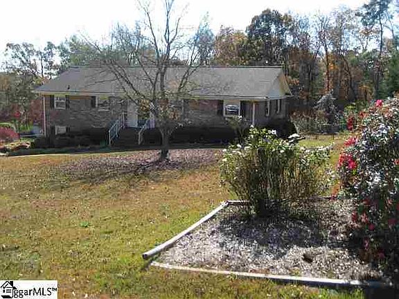 3rd image of 200 Raven Wood Cir
