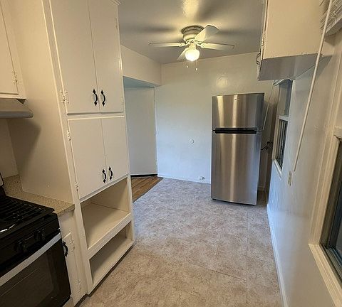 3rd image of 8514 Lemon Ave